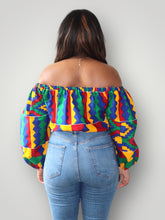 Afbeelding in Gallery-weergave laden, Off Shoulder Top van Afrikaanse Print - Kente 2
