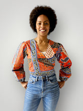 Afbeelding in Gallery-weergave laden, Wrap Top van Afrikaanse Print - Multicolor 1
