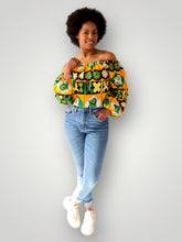 Afbeelding in Gallery-weergave laden, Off Shoulder Top van Afrikaanse Print - Geel/Groen
