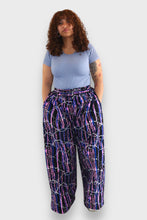 Cargar imagen en el visor de la galería, Baggy Broek – Abstract Artistic Print
