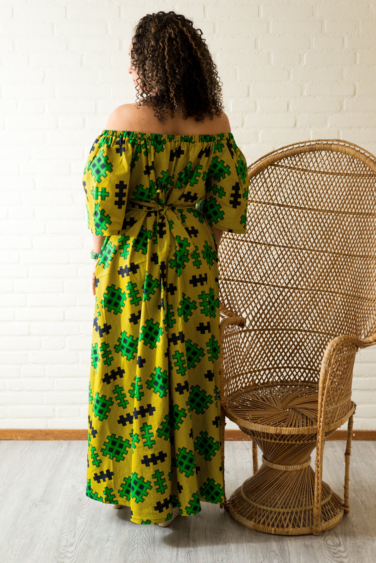 Off-shoulder maxi-jurk