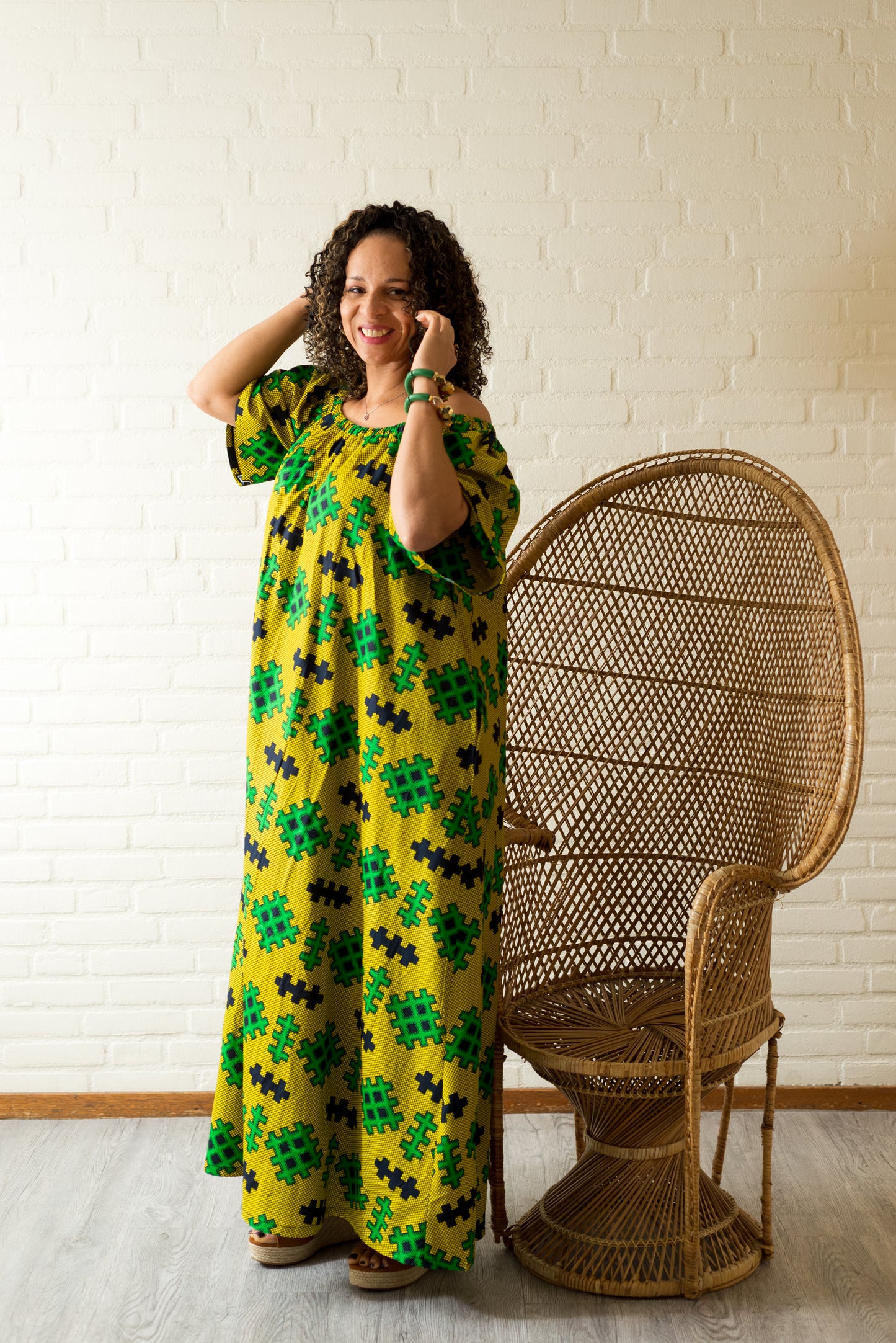 Off-shoulder maxi-jurk