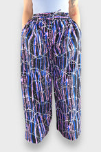 Cargar imagen en el visor de la galería, Baggy Broek – Abstract Artistic Print
