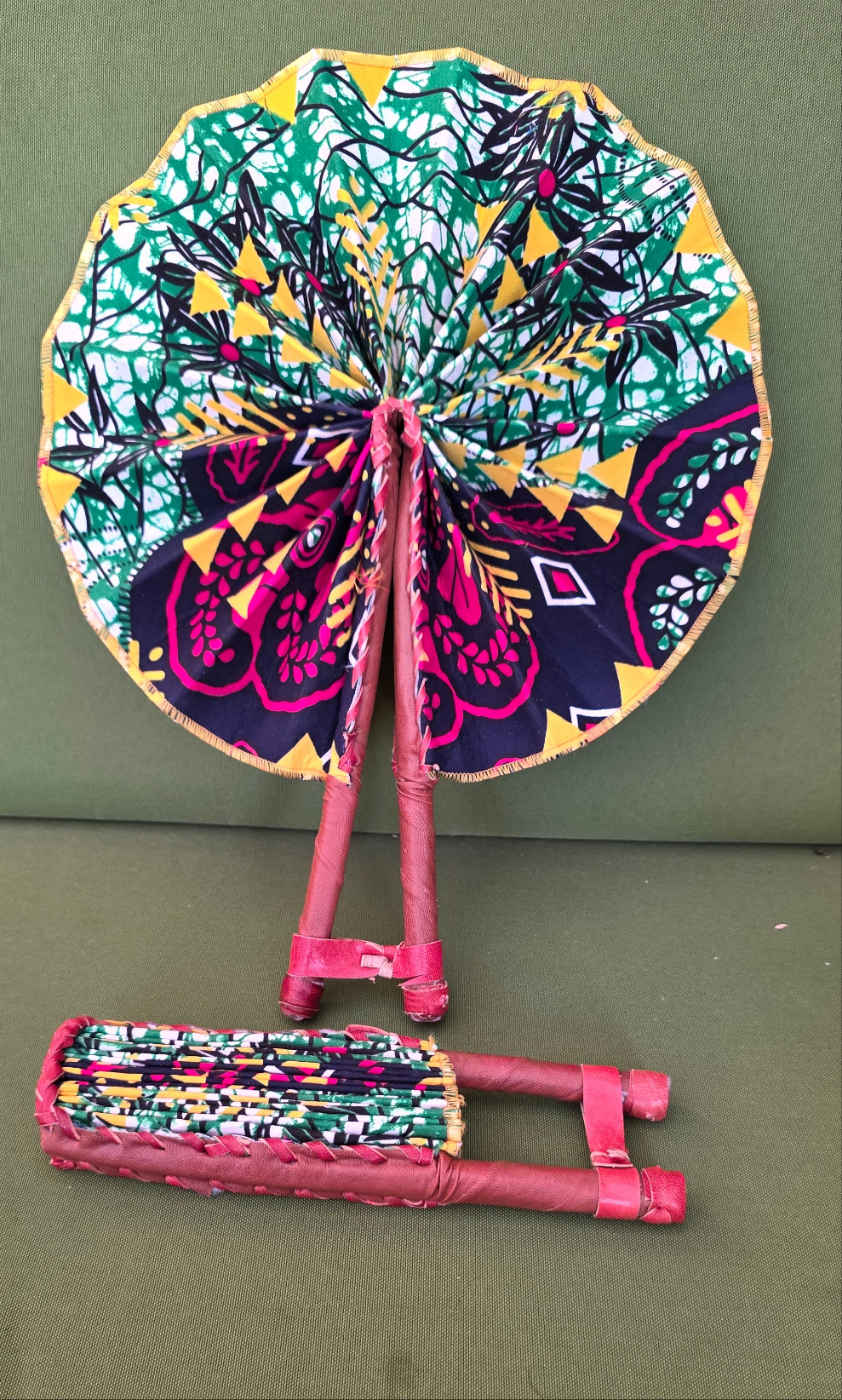 Afrikaanse Waaiers/ HandFans