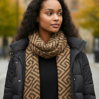 NANA sjaal met geometrisch patroon