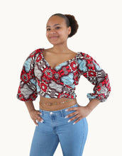 Afbeelding in Gallery-weergave laden, Off Shoulder Wrap Top van    Afrikaanse Wax-Print
