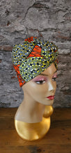 Charger l&#39;image dans la galerie, Hoofddoek/Headwrap in Afrikaanse Print
