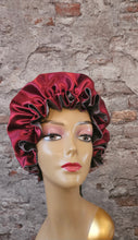 Afbeelding in Gallery-weergave laden, Satin Bonnet
